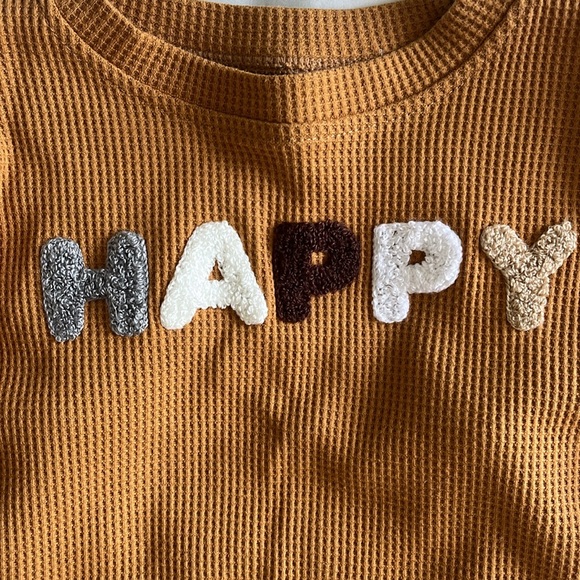 Happy outfit - Picture 2 of 6